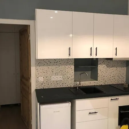 Joli Studio Au Coeur De Lägenhet Nice